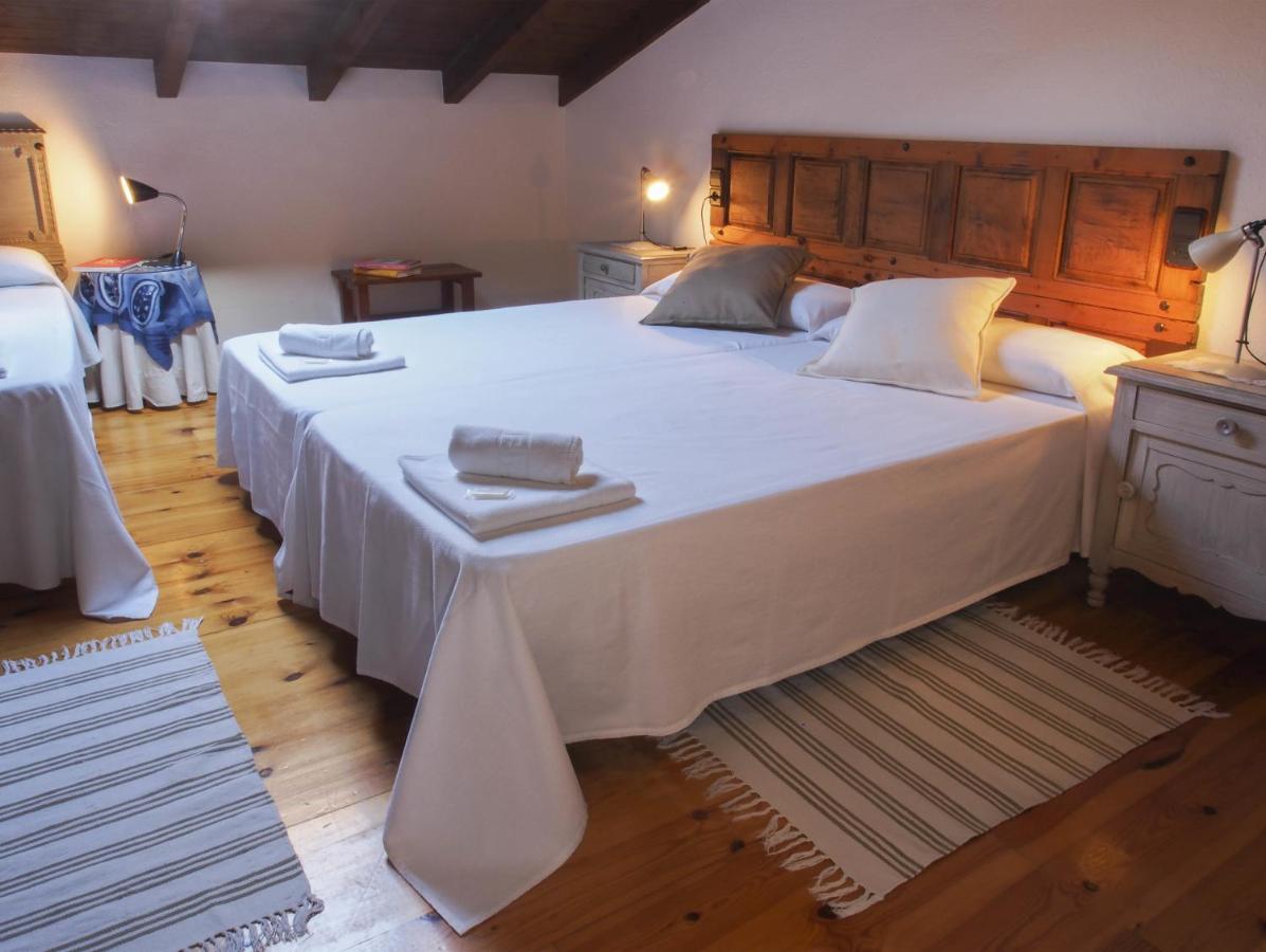 Casa de la Montaña Albergue Turístico Avín Habitación foto